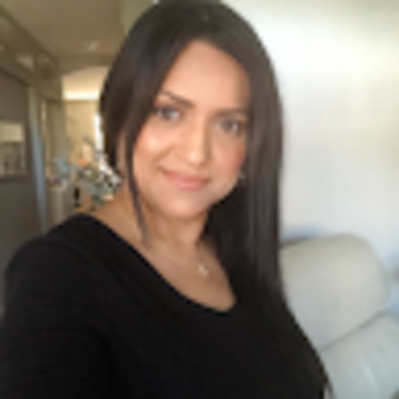 Meet your Posher, Julie - Picture 1 of 1